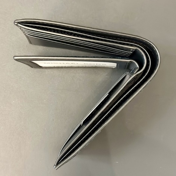 Michael Kors Men’s Cooper Billfold Wallet  — Brown logo - Picture 3 of 4